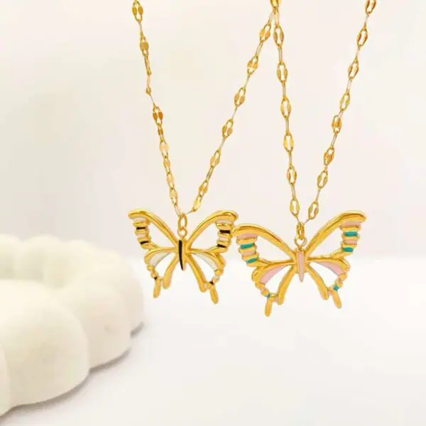 Colar Borboleta com cores de aço inoxidável