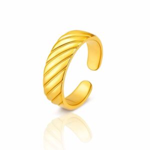 Anel Dourado Texturizado Elegance em Aço Inoxidável