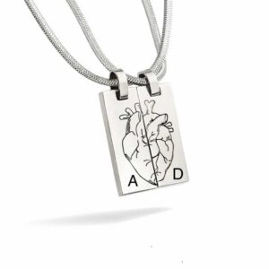 Colar de Casal Personalizado em Aço Inoxidável – Pingente Duplo com Inicial ou Nome
