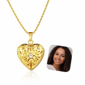 Colar Relicário Coração Vazado  com Foto Personalizável